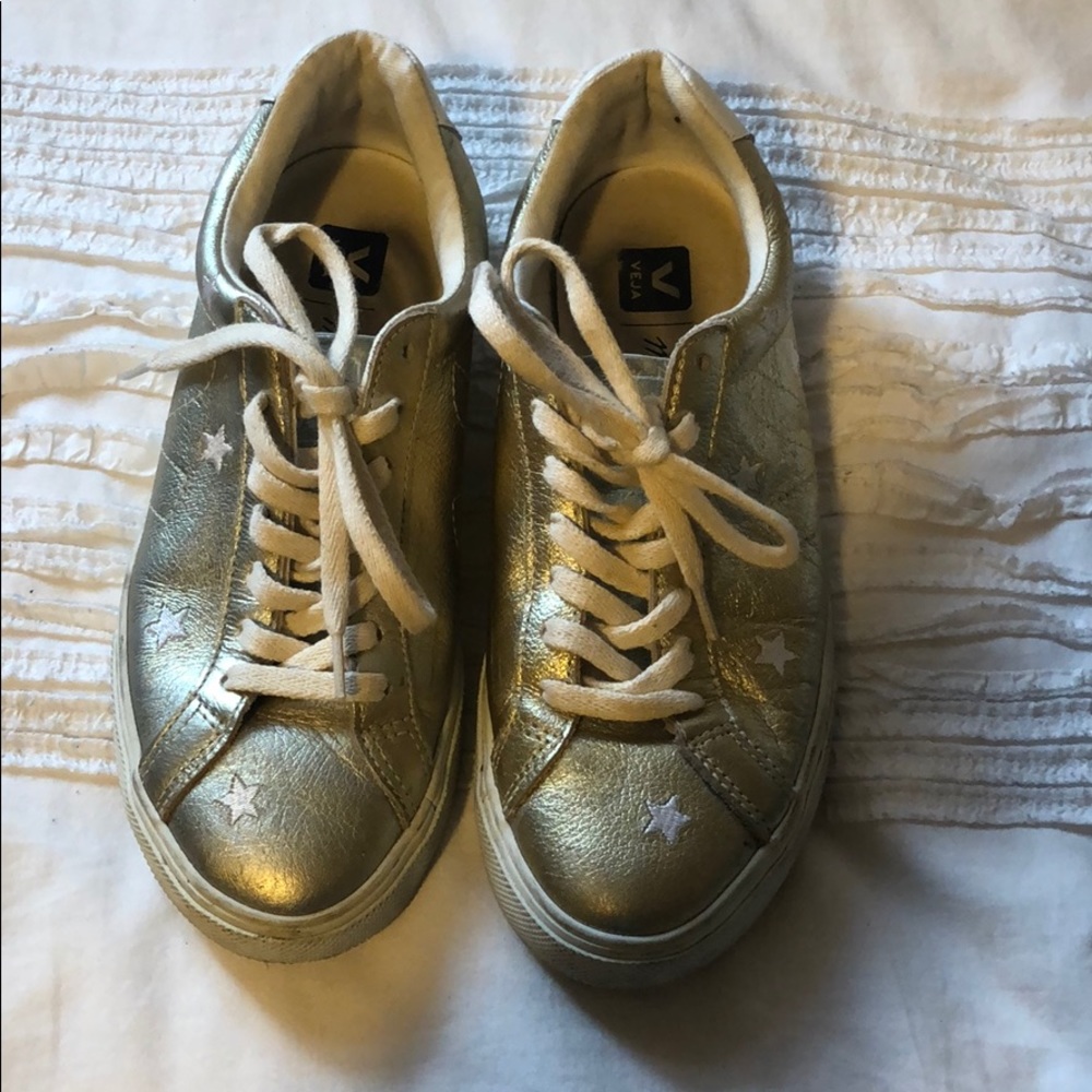 Madewell x Veja sneakers